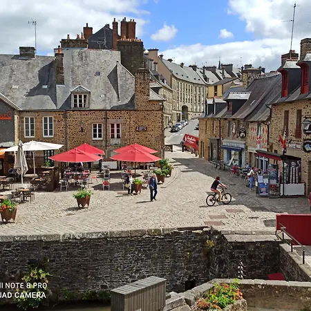 De La Lanfrayere * Saint-Mars-sur-Colmont